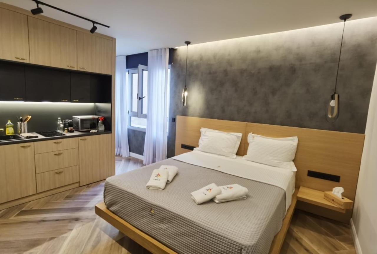 Triple A - Prime Location - Between Monastiraki & Syntagma Square-Free Parking! 雅典 外观 照片