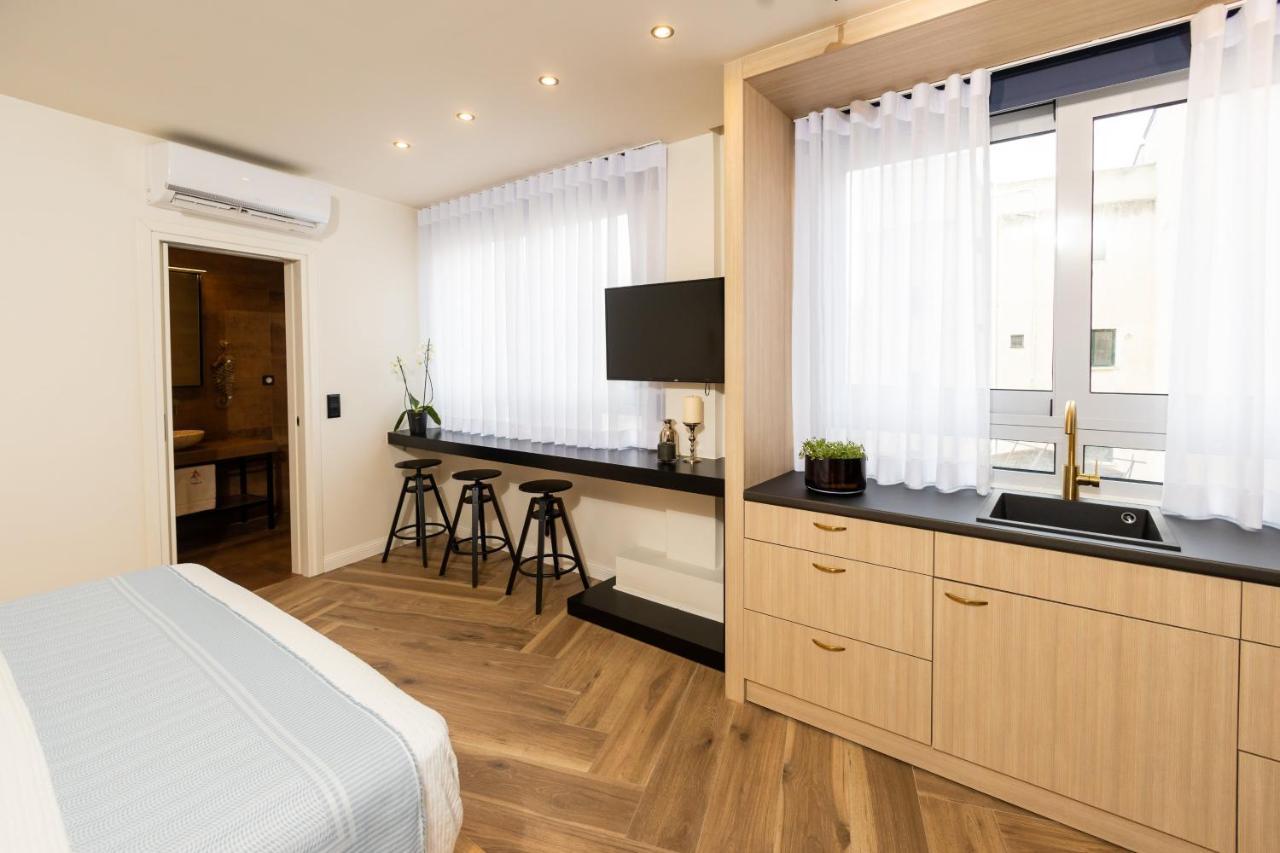 Triple A - Prime Location - Between Monastiraki & Syntagma Square-Free Parking! 雅典 外观 照片