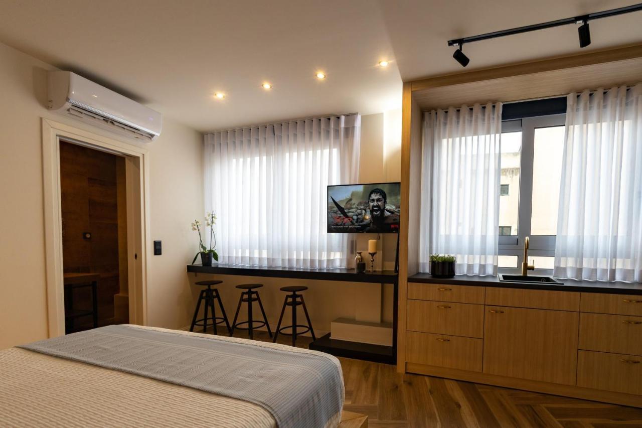 Triple A - Prime Location - Between Monastiraki & Syntagma Square-Free Parking! 雅典 外观 照片