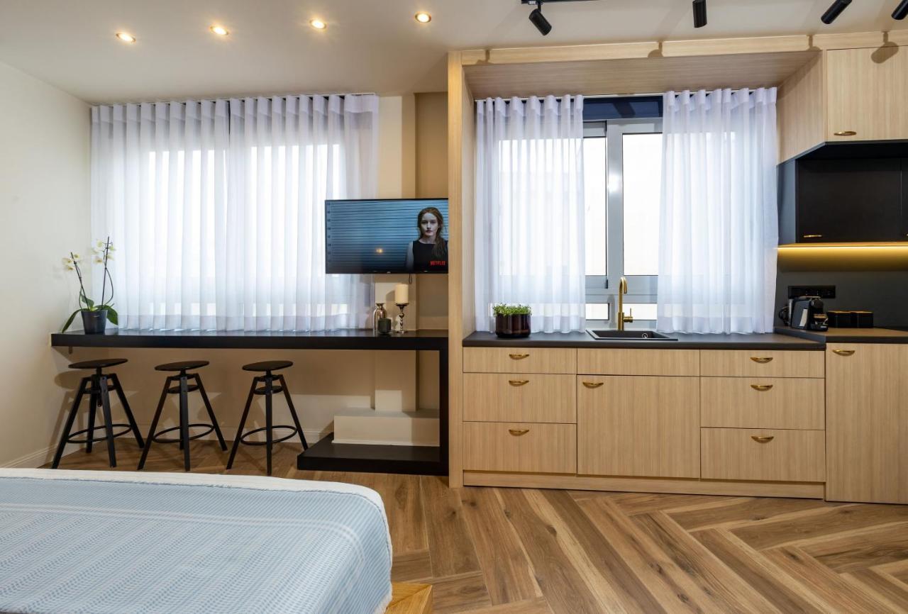 Triple A - Prime Location - Between Monastiraki & Syntagma Square-Free Parking! 雅典 外观 照片